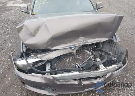 2015 BMW 320I z USA, uszkodzony, nr VIN WBA3B1G56FNT63135